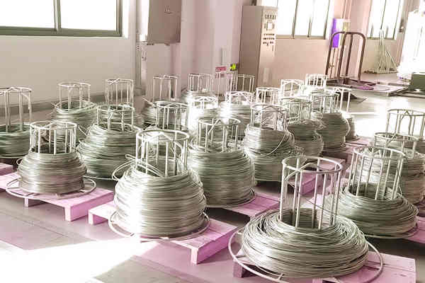 锌丝的八大应用全景：从工业防锈到艺术创作的神奇金属线！